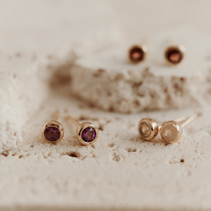 Birthstone Golden ezüst fülbevaló Február - Ametiszt - Indira