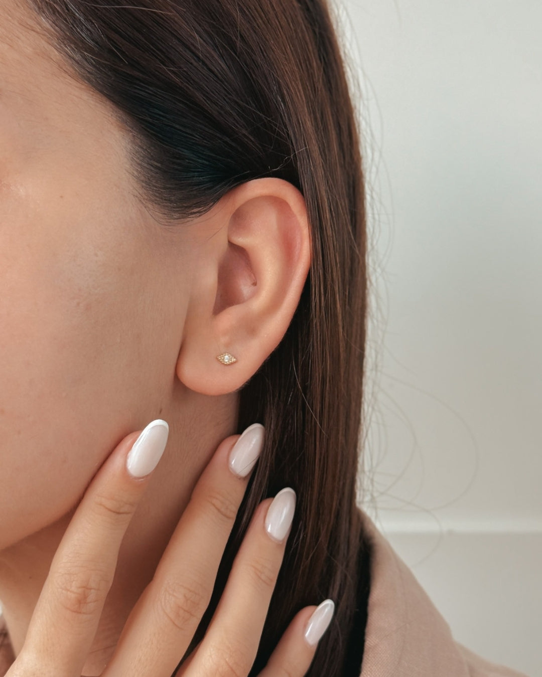 Arany labret piercing fülbevaló Gold Eye - Cirkónia - Indira