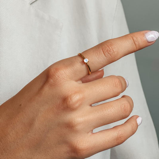Birthstone Golden June ezüst gyűrű - Holdkő - Indira