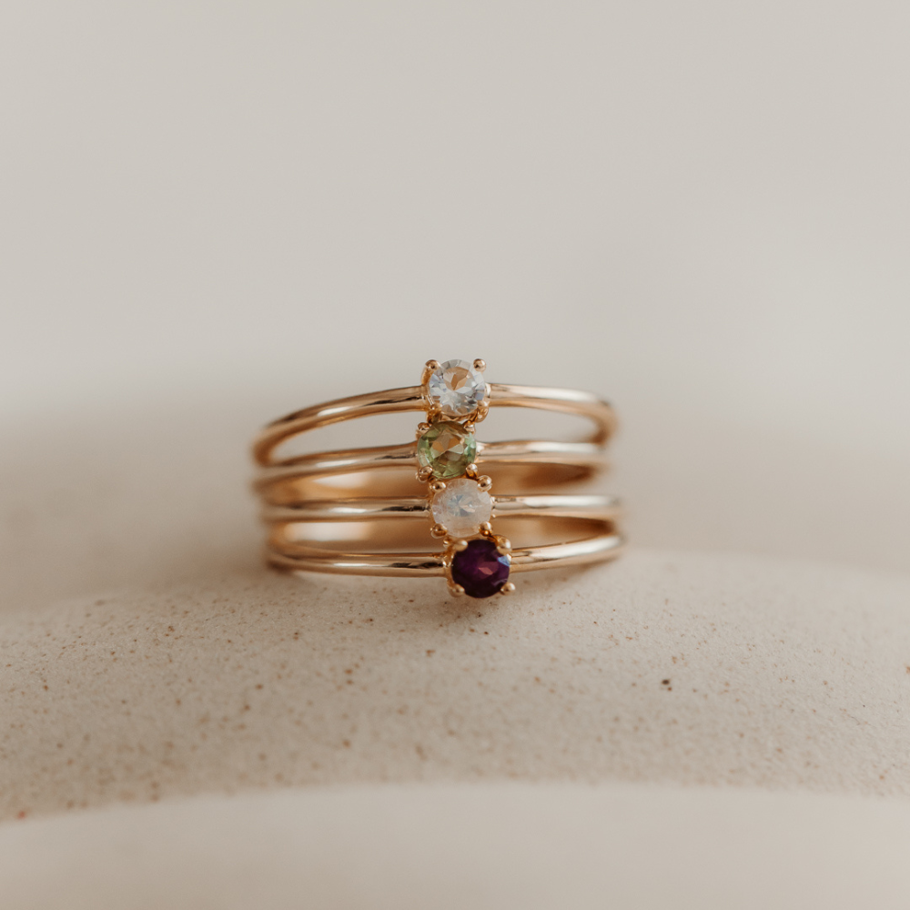 Ezüst Birthstone Gyűrű Golden August - Peridot - Indira