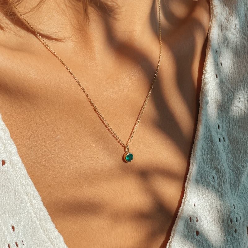 Indira Birthstone Golden May ezüst nyaklánc - Zöld Onix