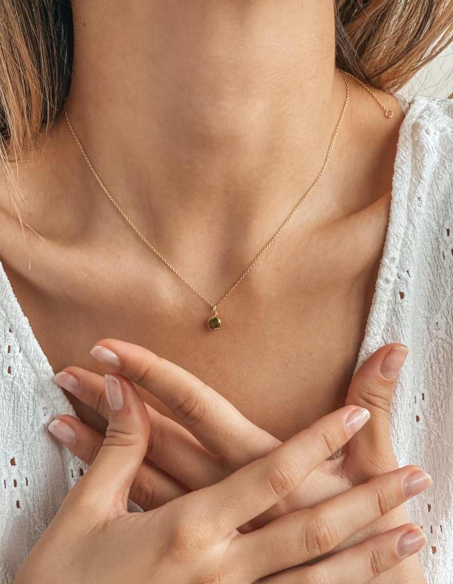 Birthstone Golden August ezüst nyaklánc - Peridot - Indira